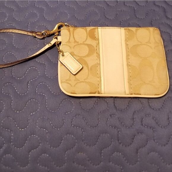 Coach Wristlet - Picture 2 of 5